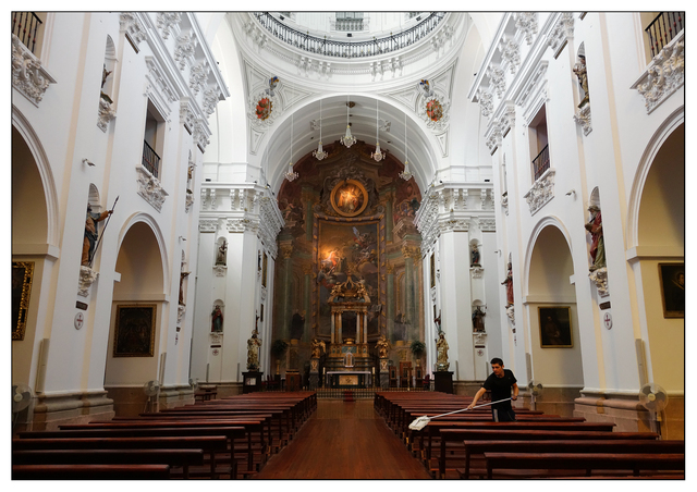 Iglesia Jesuitas Cleaner Spain