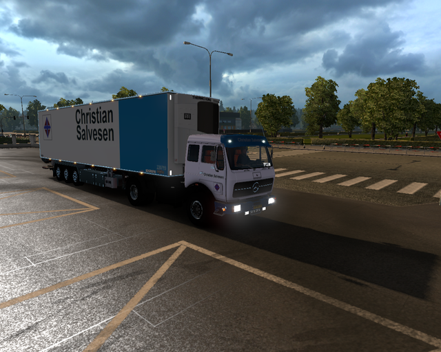 ets2 Mercedes NG 1632 4x2 + Schmitz Coolliner Chri prive skin ets2