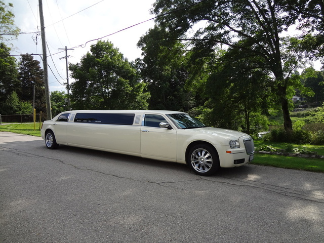 Limousine Service London Ontario Dorchester Limo