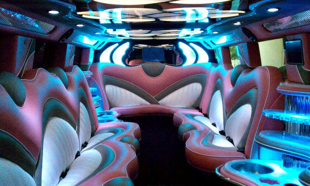 pink-hummer-limo interior All Pink limo