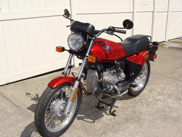 DSC00161 #6207474. 1983 BMW R80ST, Red. New Battery, New Master Cylinder. Major 10K Service. Matching numbers, clear title. Clean original bike. Only 21,335 miles.