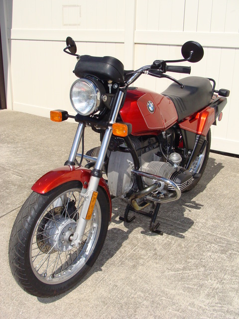 DSC00173 #6207474. 1983 BMW R80ST, Red. New Battery, New Master Cylinder. Major 10K Service. Matching numbers, clear title. Clean original bike. Only 21,335 miles.