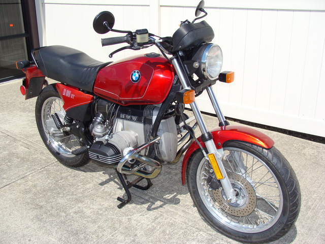 DSC00176 #6207474. 1983 BMW R80ST, Red. New Battery, New Master Cylinder. Major 10K Service. Matching numbers, clear title. Clean original bike. Only 21,335 miles.