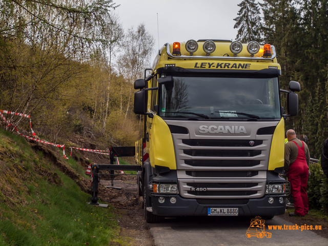 Lok-Transport powered by www.truck-pics.eu-13 Lok-Transport in Hilchenbach, KÃ¼bler & Setzer, Ley-Krane powered by www.truck-pics.eu