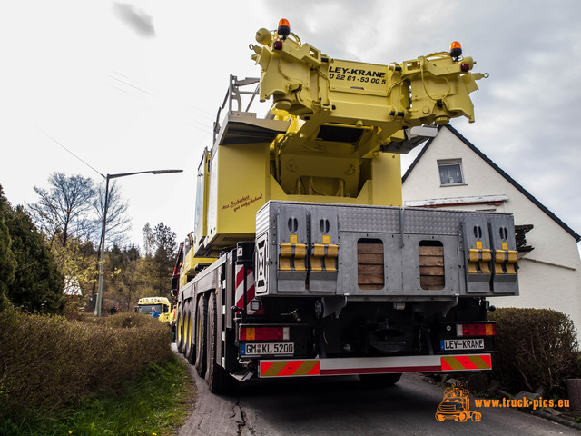 Lok-Transport powered by www.truck-pics.eu-26 Lok-Transport in Hilchenbach, KÃ¼bler & Setzer, Ley-Krane powered by www.truck-pics.eu