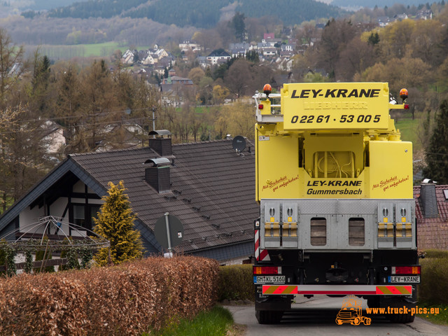 Lok-Transport powered by www.truck-pics.eu-76 Lok-Transport in Hilchenbach, KÃ¼bler & Setzer, Ley-Krane powered by www.truck-pics.eu