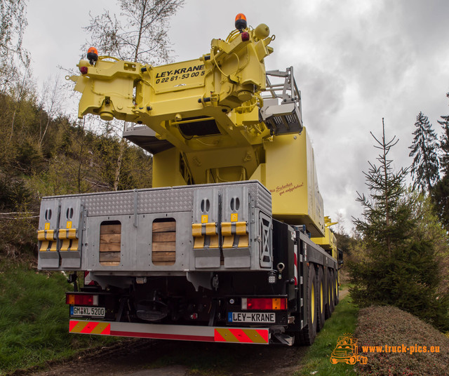 Lok-Transport powered by www.truck-pics.eu-92 Lok-Transport in Hilchenbach, KÃ¼bler & Setzer, Ley-Krane powered by www.truck-pics.eu