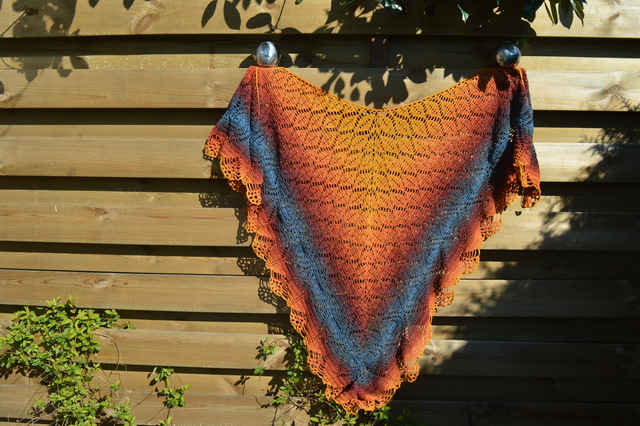 DSC 0169 Mijn zelf gemaakte sjaals