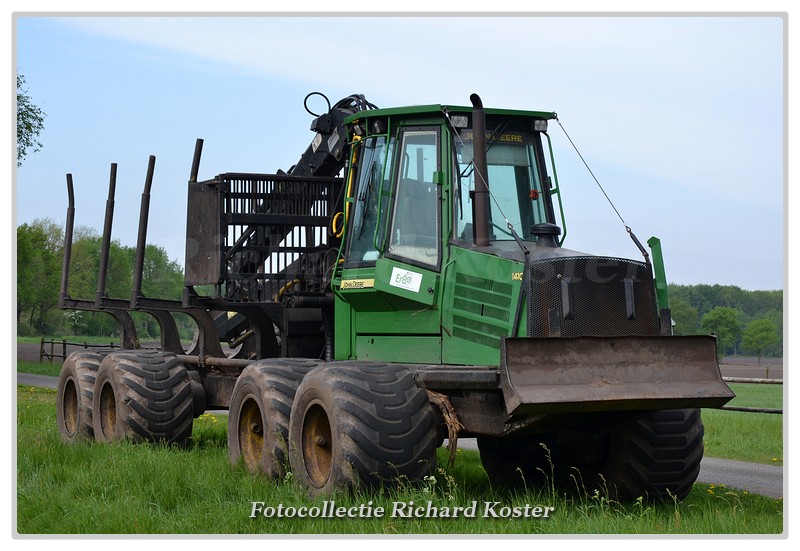 John Deere 1410 Forwarder-BorderMaker - Richard