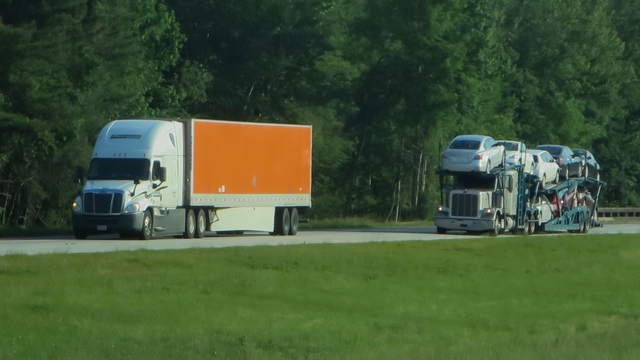 IMG 2573 Trucks