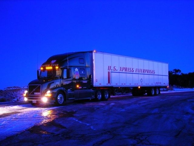 17 Volvo Trucks