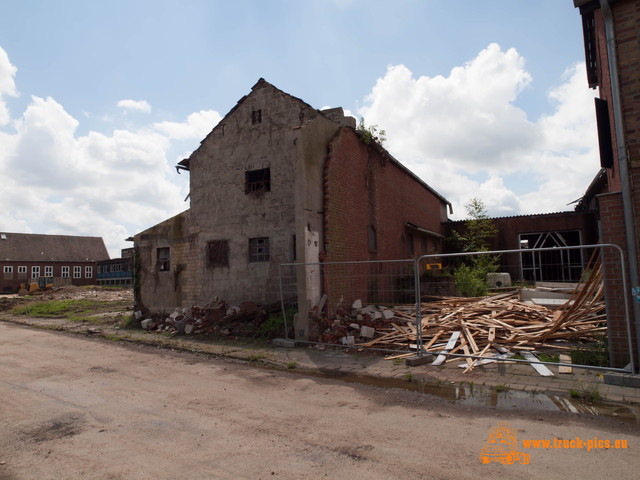 Lost places in Germany 2016-8 Lost places in Germany, LÃ¼tzerath, Immerath, Braunkohletageabbau Garzweiler powered by www.truck-pics.eu