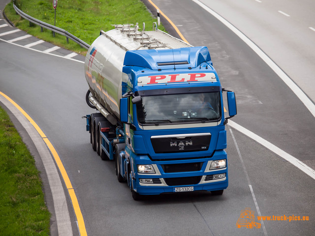 Keep on trucking 2016 View from a bridge 2016 powered by www.truck-pics.eu