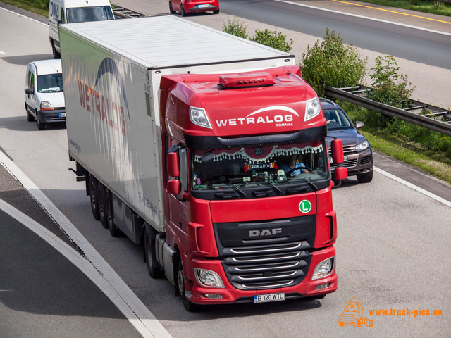 Keep on trucking 2016-117 View from a bridge 2016 powered by www.truck-pics.eu