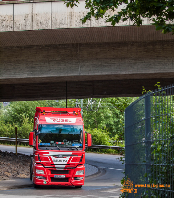 VÃ¶gel Transporte MAN-23 VÃ–GEL Transporte Bludesch, MAN, Sascha Althaus powered by www.truck-pics.eu