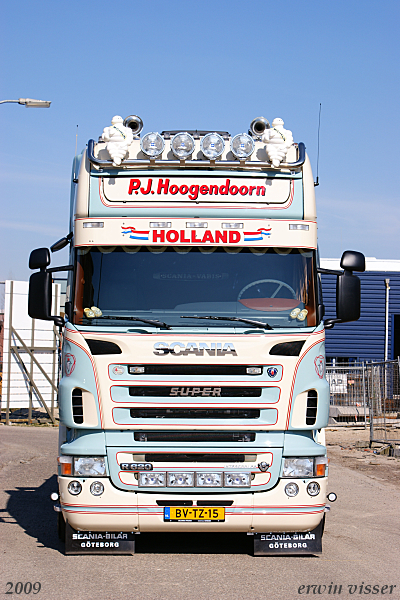 PJ R620 148-border pj hoogendoorn