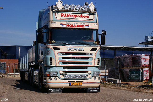 PJ R620 152-border pj hoogendoorn