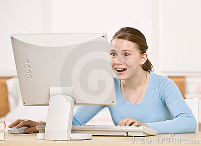 teenage-girl-looking-computer-monitor-6568952 Picture Box