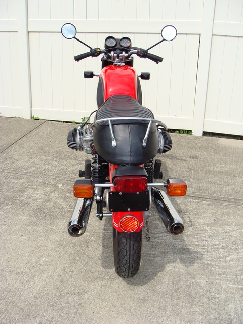 1976 R90-1000 (12) 4971818 1976 R90/6 1000cc Custom, RED