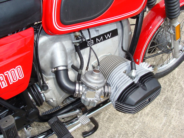 1976 R90-1000 (21) 4971818 1976 R90/6 1000cc Custom, RED