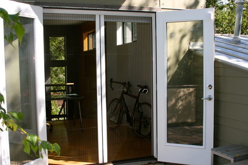 Retractable Screen Door in Austin Picture Box