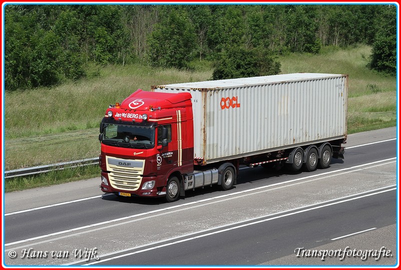 14-BGG-6-BorderMaker - Container Trucks