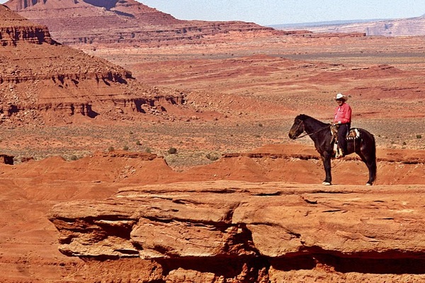 Monument Valley Picture Box