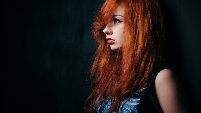 redhead-hairstyle-side-view-long-hair-tender Picture Box