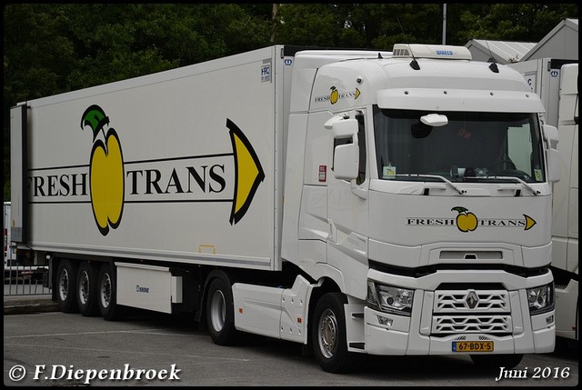 67-BDX-5 Renault T Fresh Trans2-BorderMaker 2016