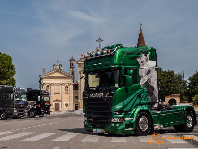 P9031920 TRUCK LOOK 2016, Zevio (VN) powered by www.truck-pics.eu