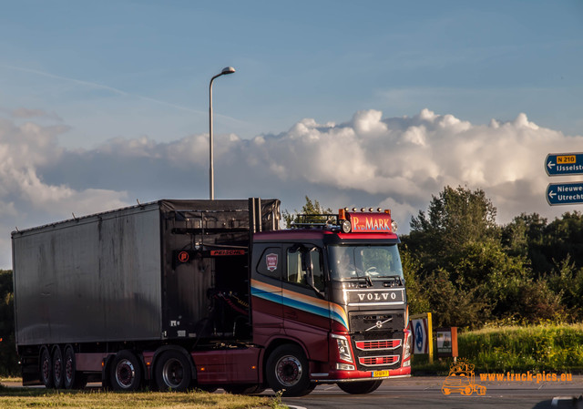 P8040882 TRUCKS 2016 powered by www.truck-pics.eu