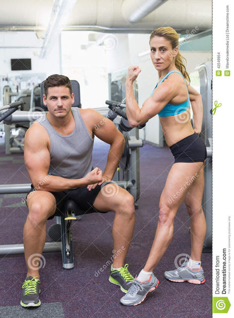 bodybuilding-man-woman-posing-camera-men-women-gym Picture Box