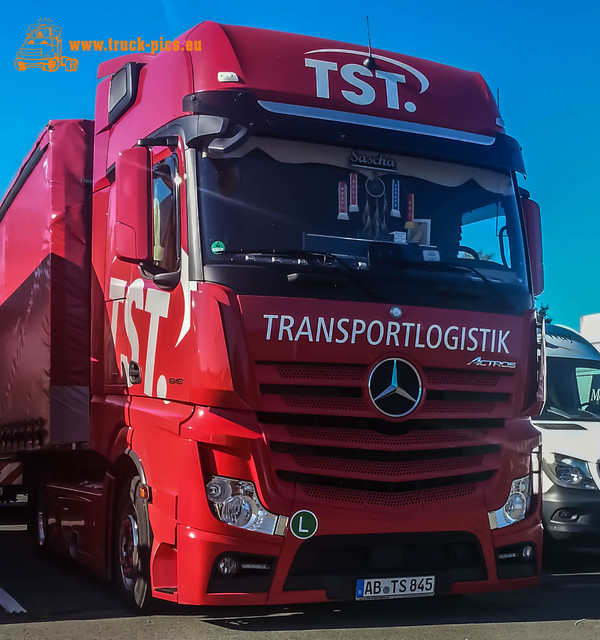 17.10.16-6 TRUCKS 2016 powered by www.truck-pics.eu