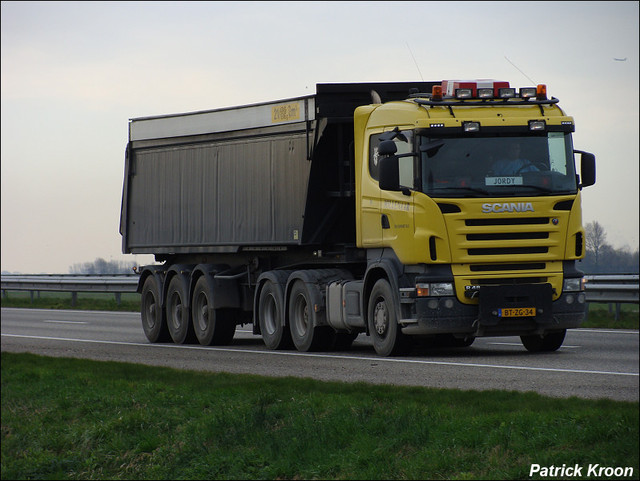 Millenaar Truckfoto's