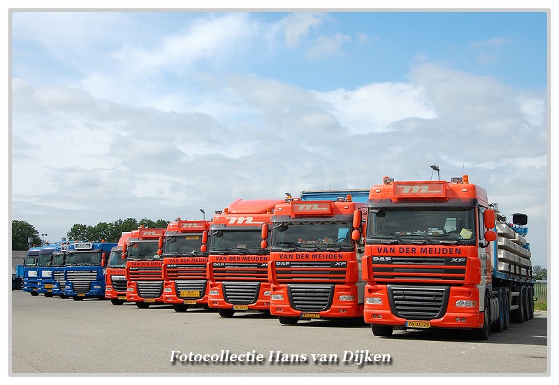 Line-up Meijden van der DAF&MAN-BorderMaker - 