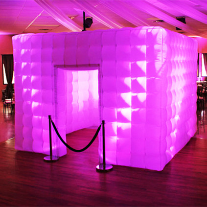 The-Photo-Booth-Bros-Inflatable-Photo-Booth- (1) inflatable photo booth