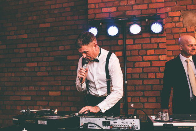 Wedding DJS In Manchester DJ For A Wedding Cheshire