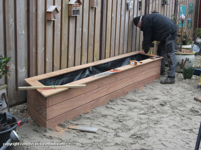 Tuin - Uitvlakken en Hortensiabak 10-02-17 (54) Gazon en de voorbereidingen 09+10+13+14-02-17