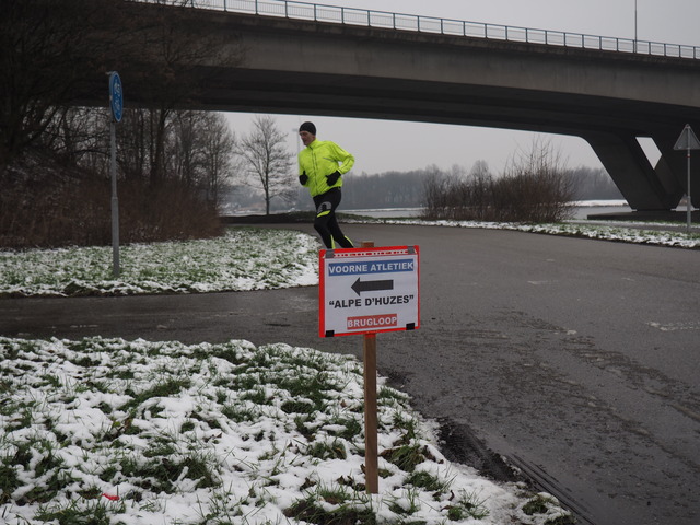 P2120046 Alpe d'Huzes Brielse brugloop 12-2-2017