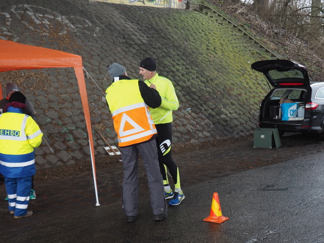 P2120091 Alpe d'Huzes Brielse brugloop 12-2-2017