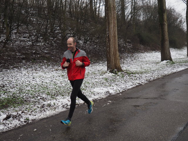 P2120150 Alpe d'Huzes Brielse brugloop 12-2-2017