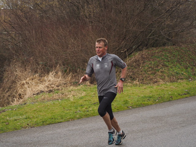 P2120250 Alpe d'Huzes Brielse brugloop 12-2-2017