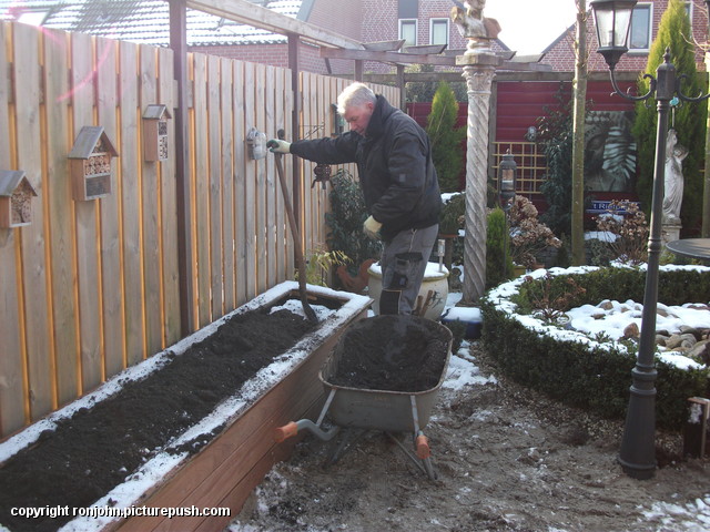 Tuin - Kleine klusjes 13-02-17 (28) Gazon en de voorbereidingen 09+10+13+14-02-17