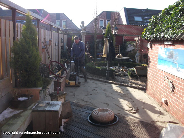 Tuin - Karwei afmaken 14-02-17 (35) Gazon en de voorbereidingen 09+10+13+14-02-17