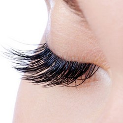 bimatoprost7 Bimatoprost for longer lashes