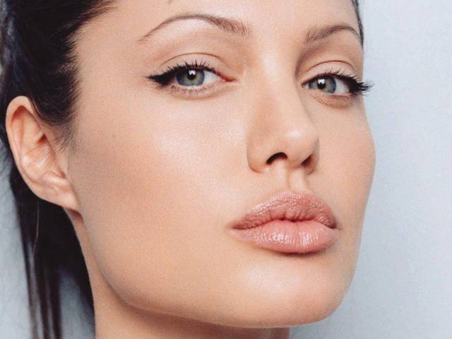 Angelina Jolie Hairstyles   (31) http://healthchatboard.com/hydrolux/