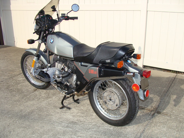 6207546 '83 R80ST, Grey (3) 6207546 ’83 R80ST, GREY. Major 10K Factory Service, New Tires & Battery. Only 20,500 Miles