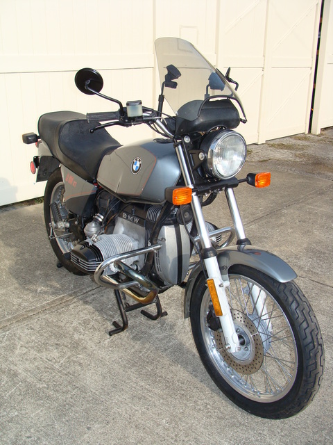 6207546 '83 R80ST, Grey (24) 6207546 â€™83 R80ST, GREY. Major 10K Factory Service, New Tires & Battery. Only 20,500 Miles