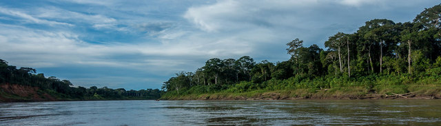 River Cruising Tambopata  Monte Amazonico