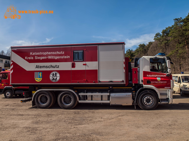 Aktion -Rettungsgasse bilden--108 Aktion "Rettungsgasse bilden" powered by STEINER Transporte, Siegen und www.nadelzauberdeluxe.de